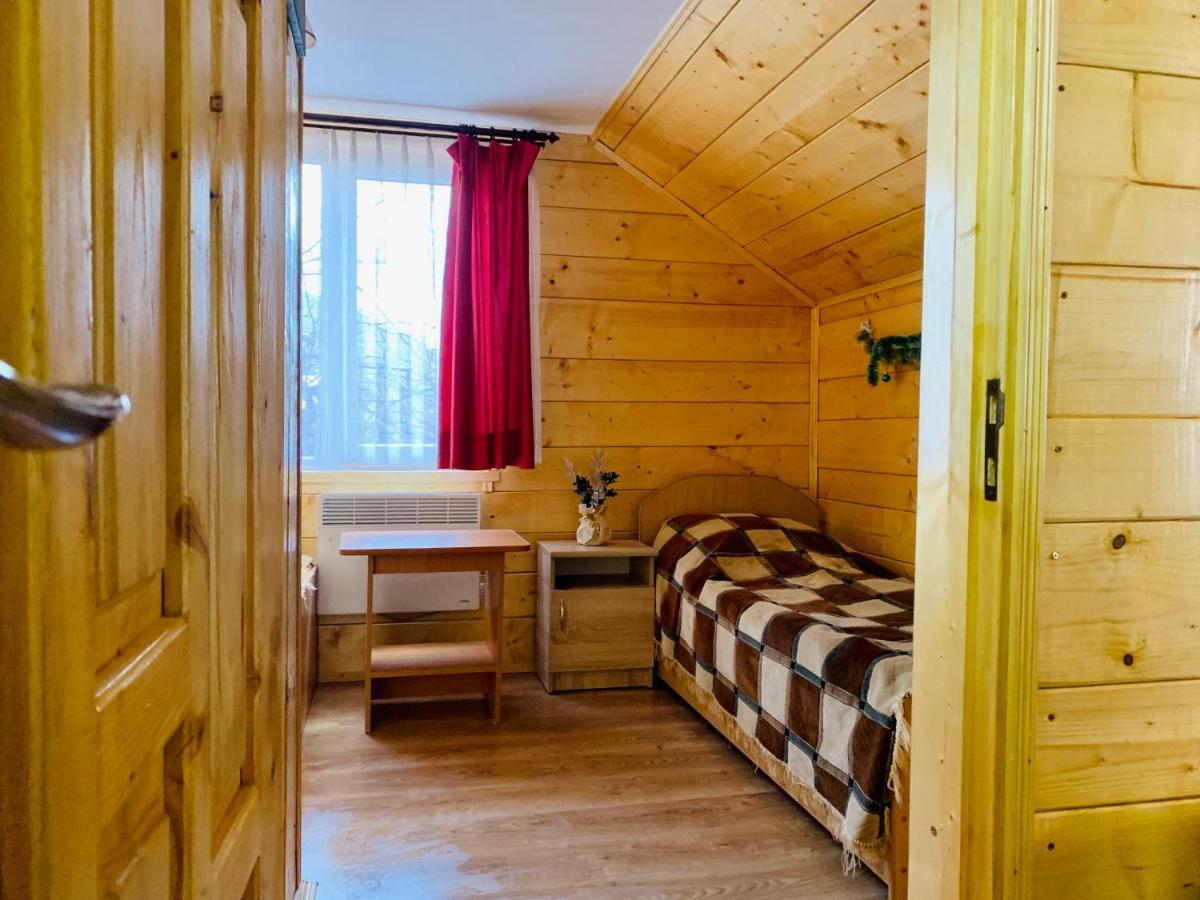 За Горбами Apartment ยาเรมชา ภายนอก รูปภาพ
